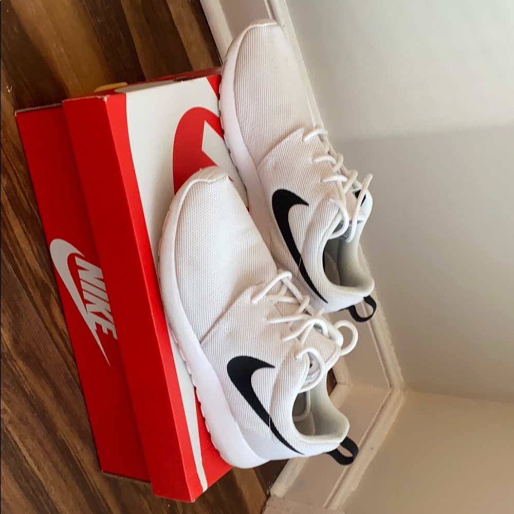 Women’s Nike Roshe one